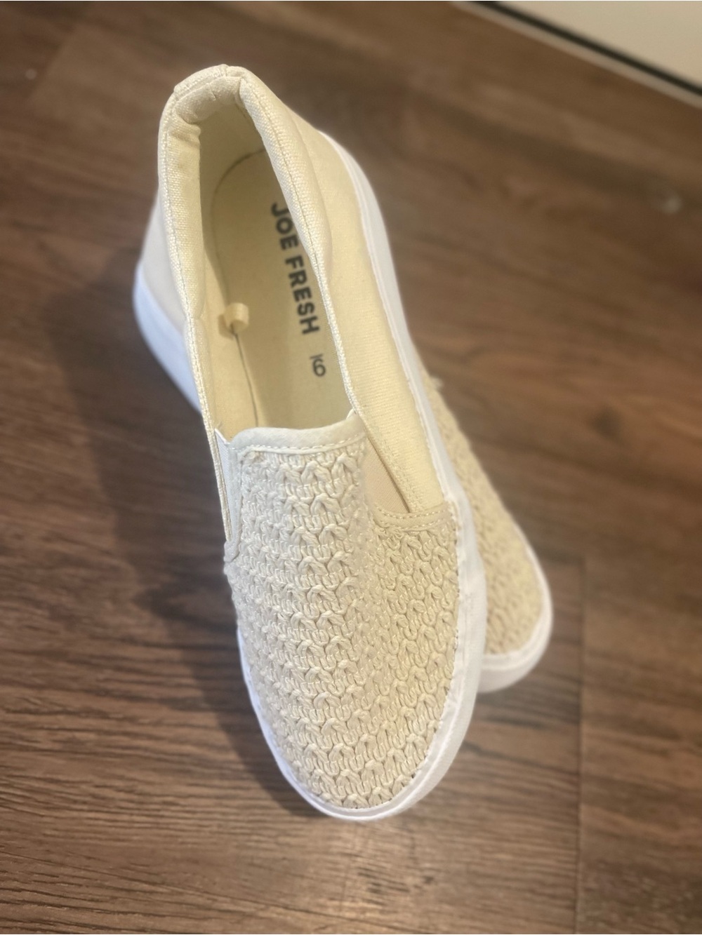 Joe Fresh Women’s Cream Crochet Slip-On Sneakers